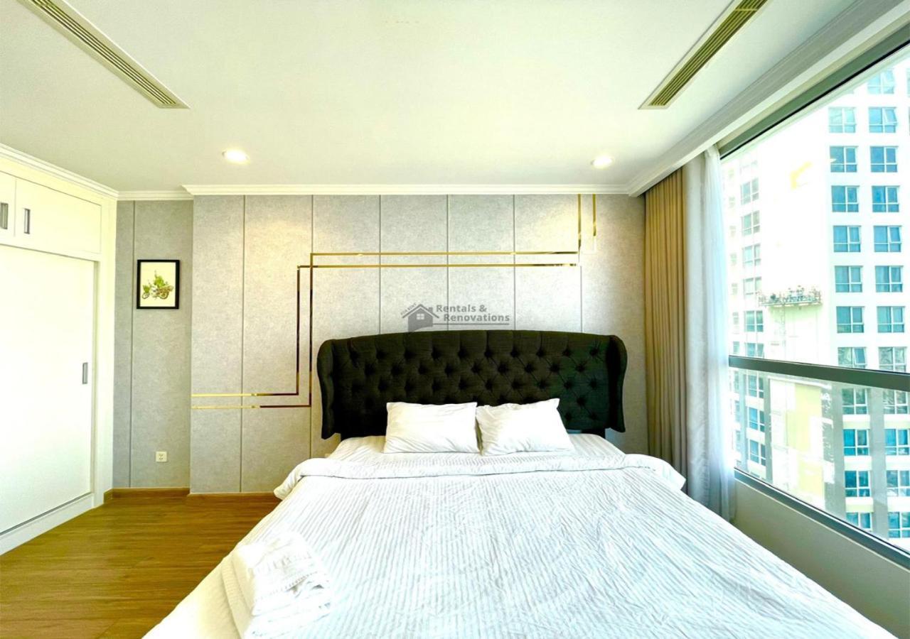 The Vinhomes Central Park Apartments - The Buildings Surrounding Landmark 81 Ciudad Ho Chi Minh  Exterior foto